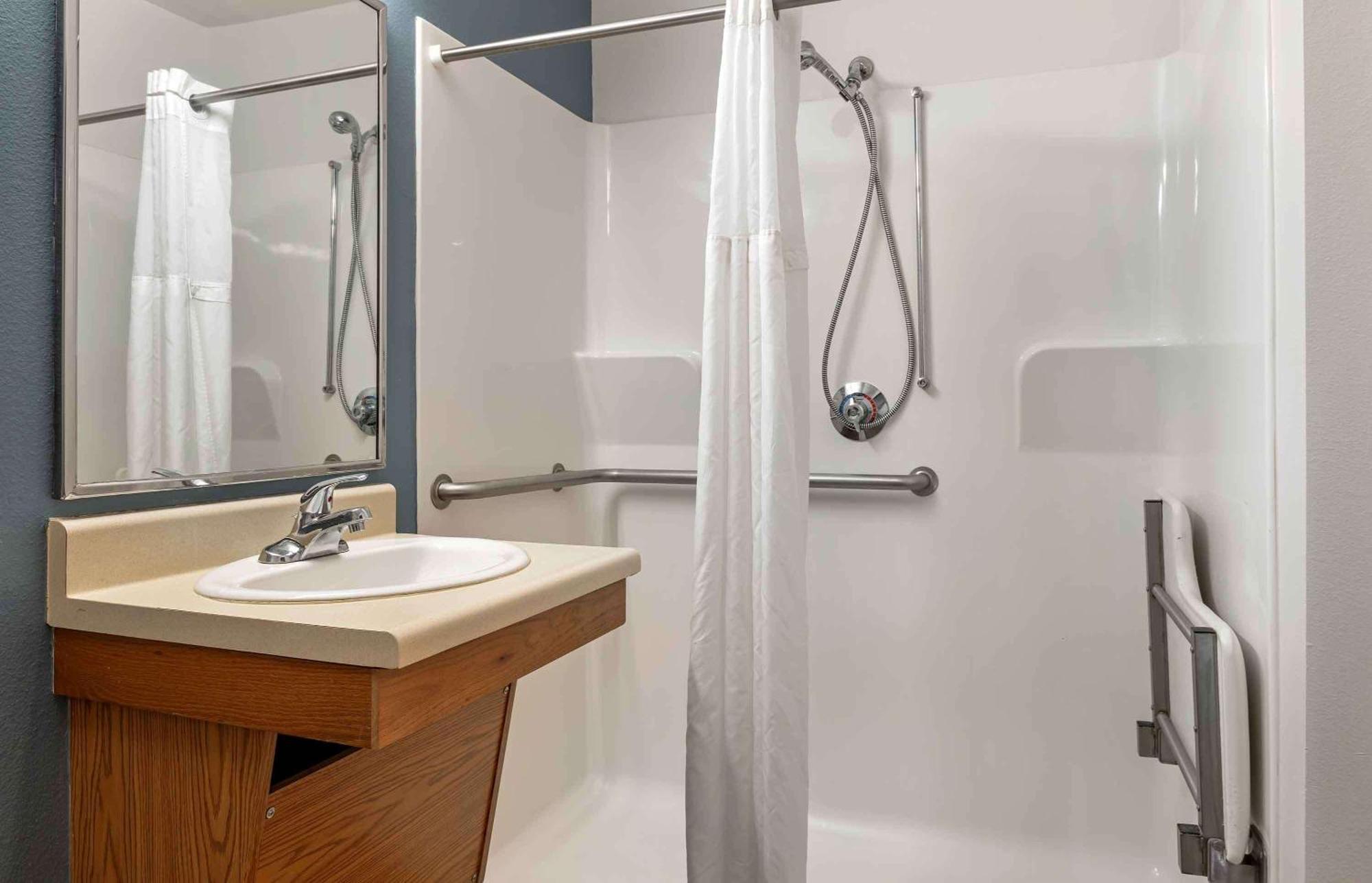 Extended Stay America Select Suites - Cincinnati - شارونفيل المظهر الخارجي الصورة